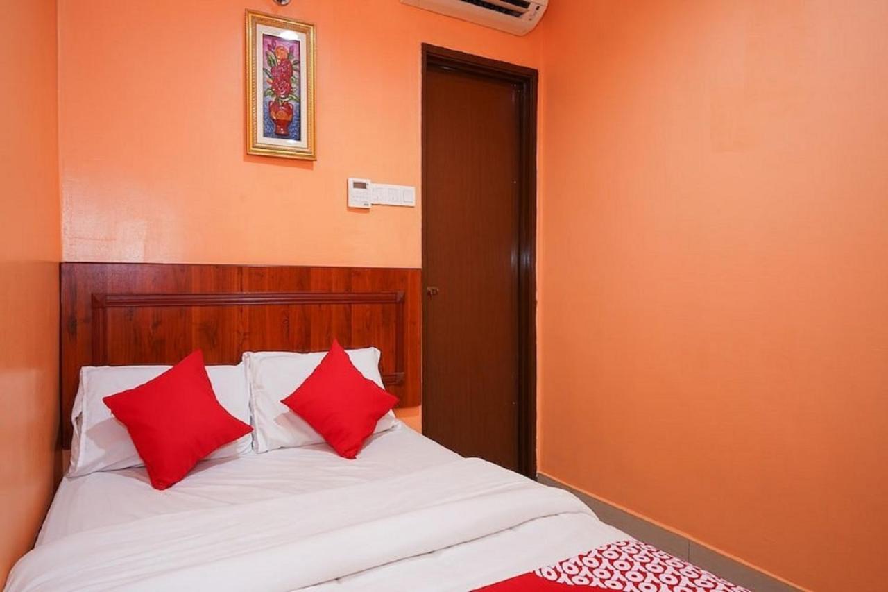 Bercam Times Inn Hotel Ipoh Buitenkant foto