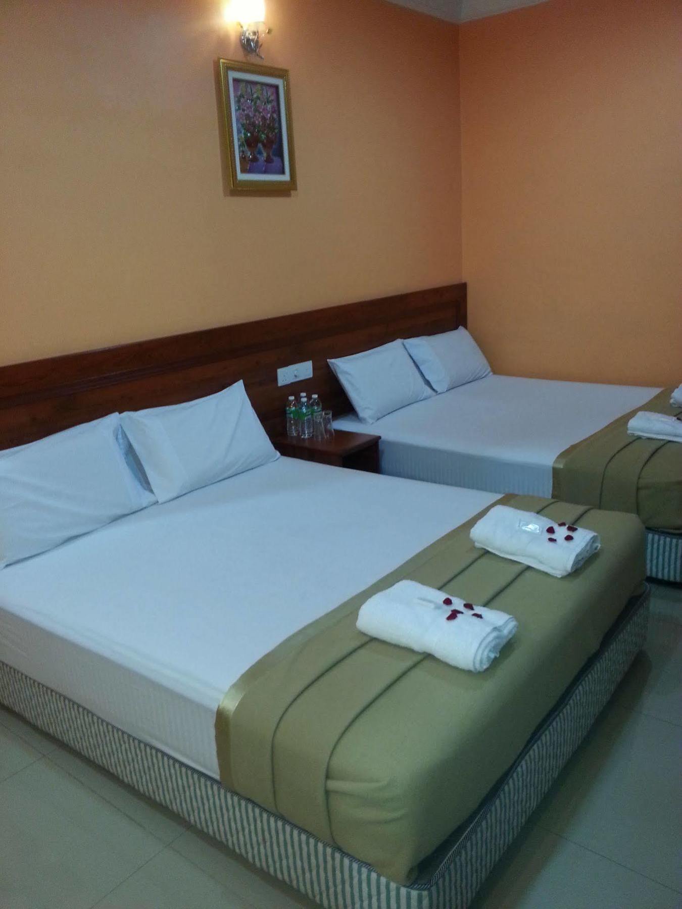 Bercam Times Inn Hotel Ipoh Buitenkant foto