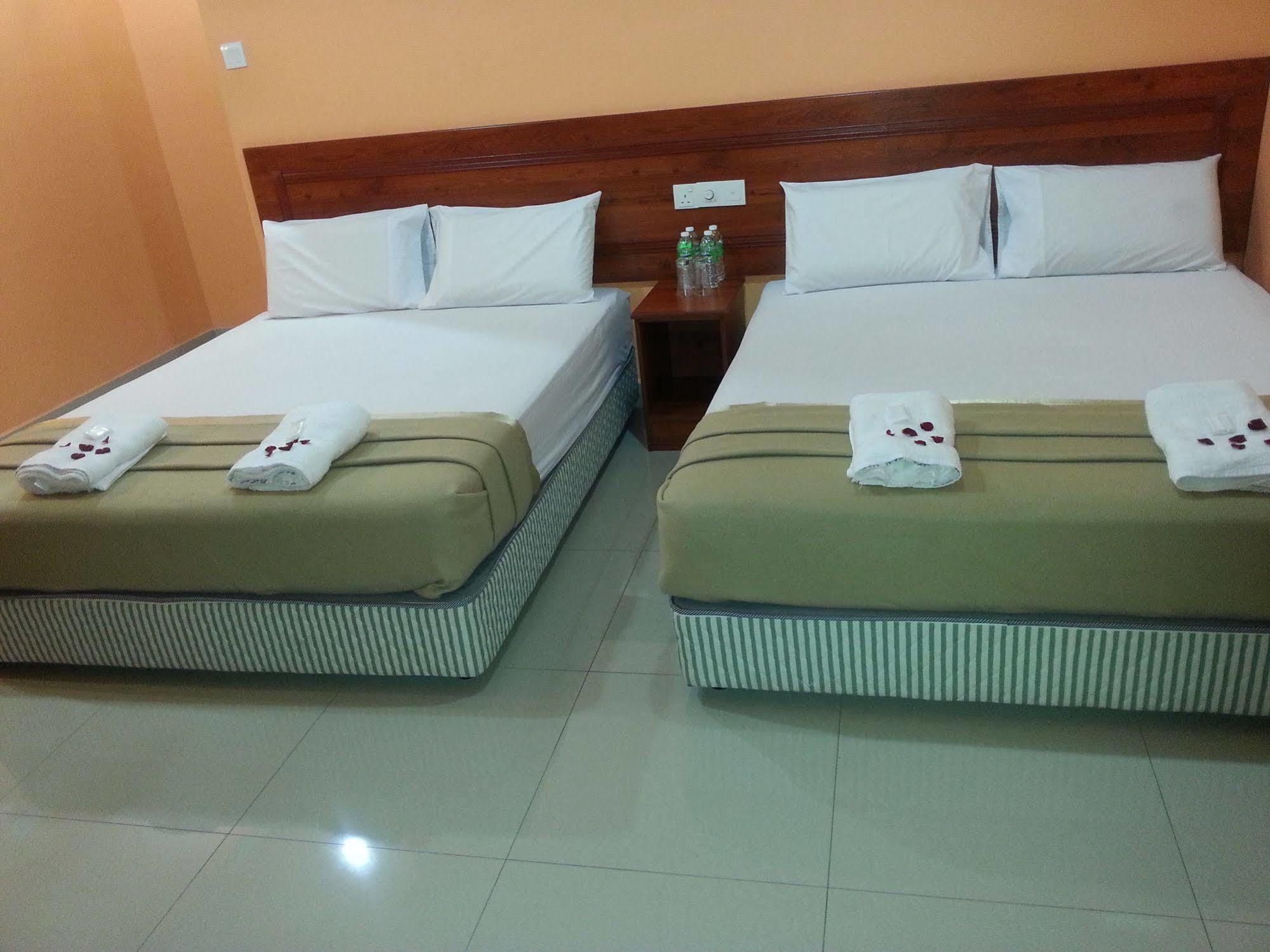 Bercam Times Inn Hotel Ipoh Buitenkant foto